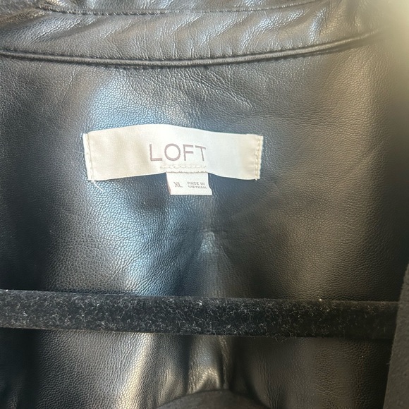 LOFT Faux Leather Modern Pocket Shirt – Black, Size XL - Picture 5 of 5